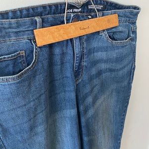 Hi! My name is Joe! Come read my story!